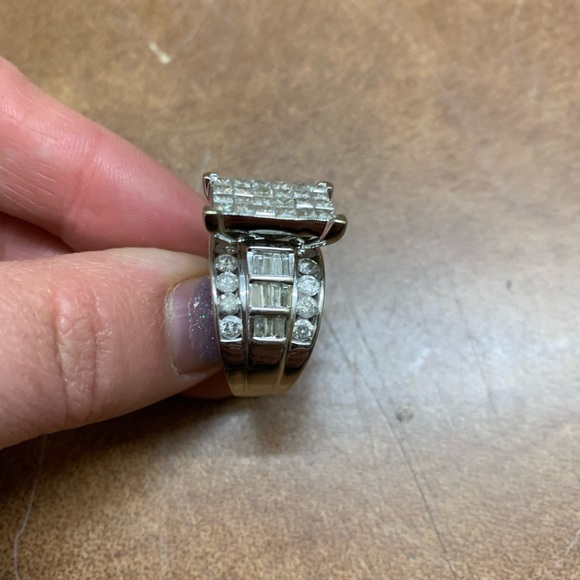 4ctw Princess Cut, Round/Baguette Diamond 14k Ring - Picture 7 of 8